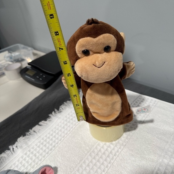 Elephant and Monkey Hand Puppets - Picture 8 of 11